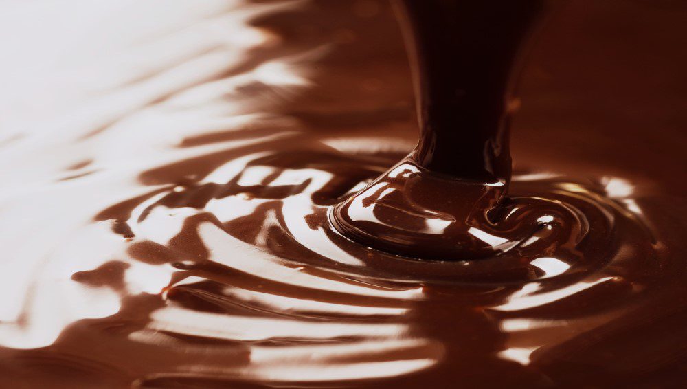 chocolate-heaven-chocolate-flowing
