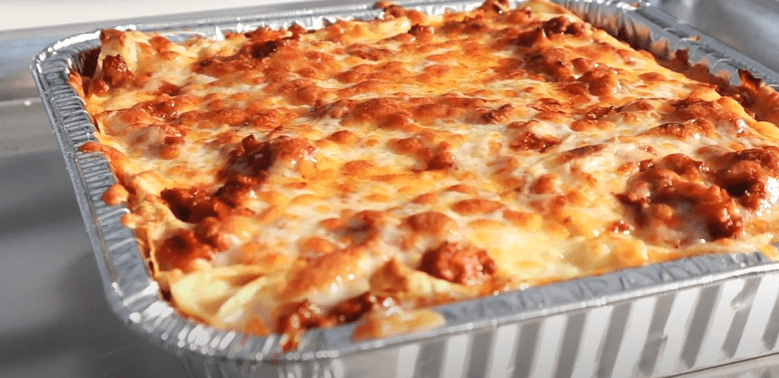 Italia ¡con amore! Nos enseña a preparar lasagna