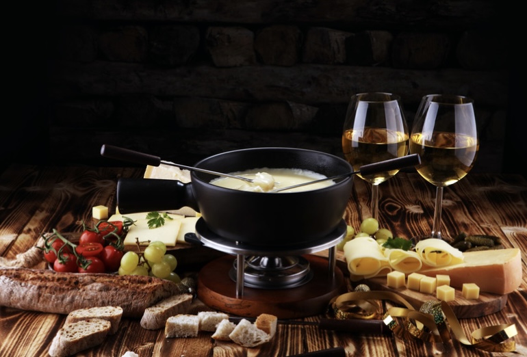 Fondue: una tradición suiza que sigue reuniendo sabores y momentos.