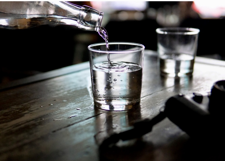 Hidratación consciente: importancia de estar bien hidratado.