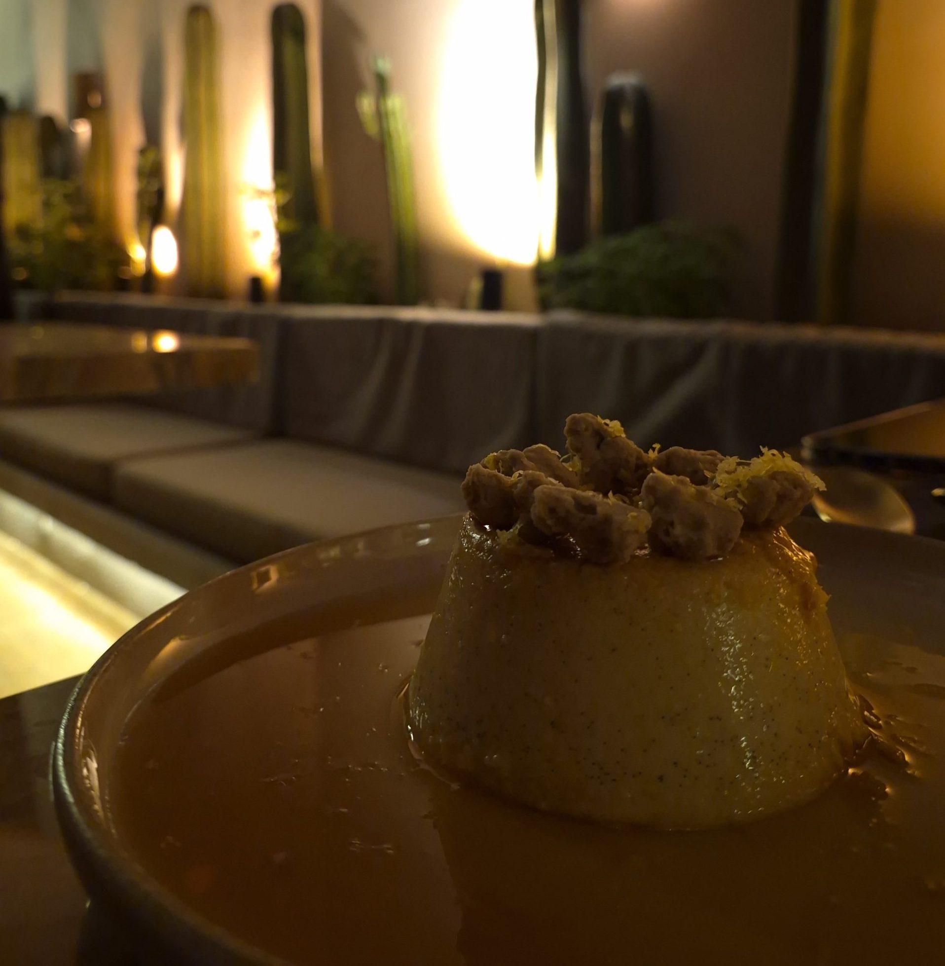 Flan de limón del chef Memo Valencia en Salera.