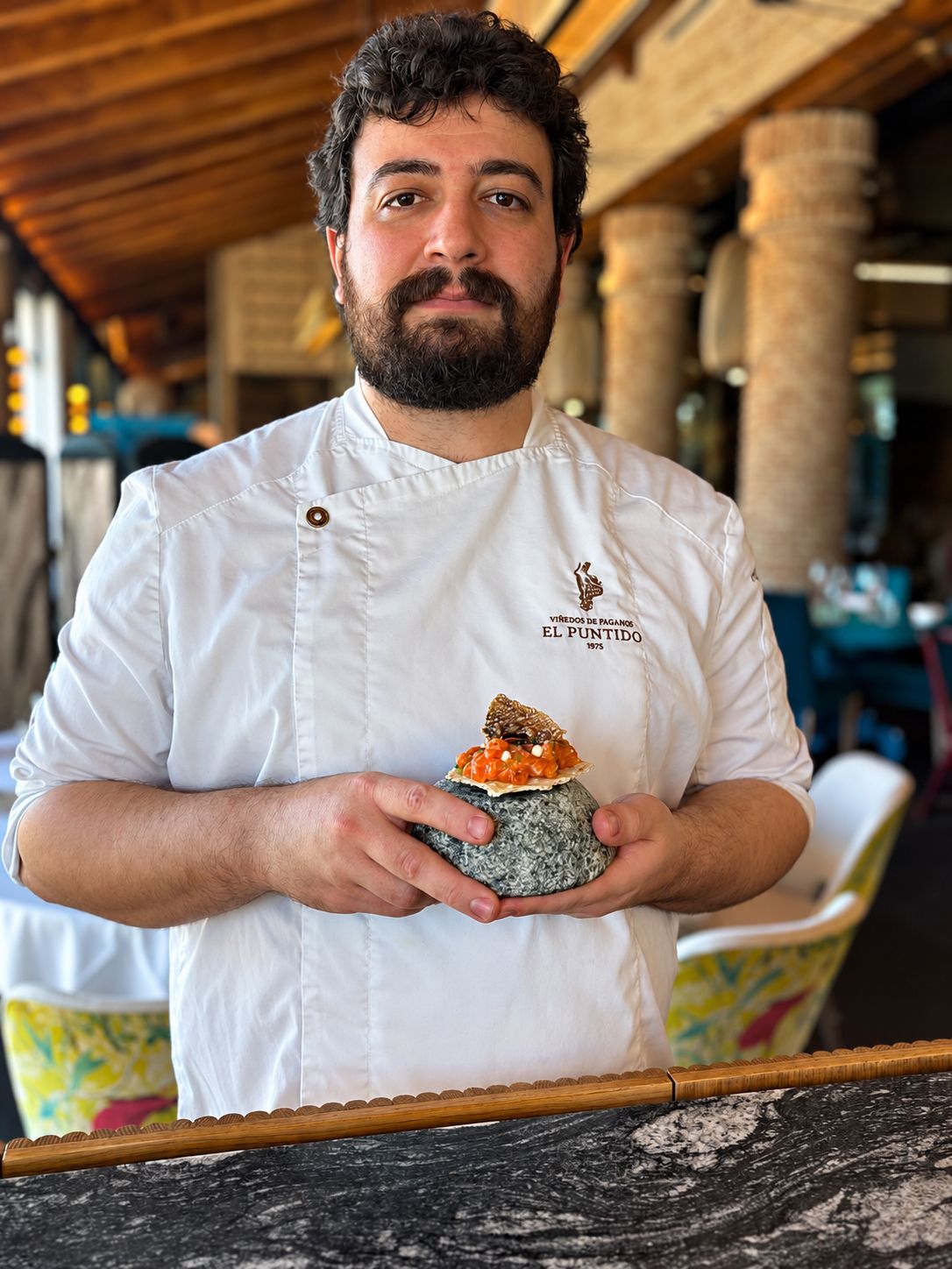 Alberto Marín recupera un trigo olvidado y los sabores de Álava para competir en el Concurso Internacional de Pinchos Medievales